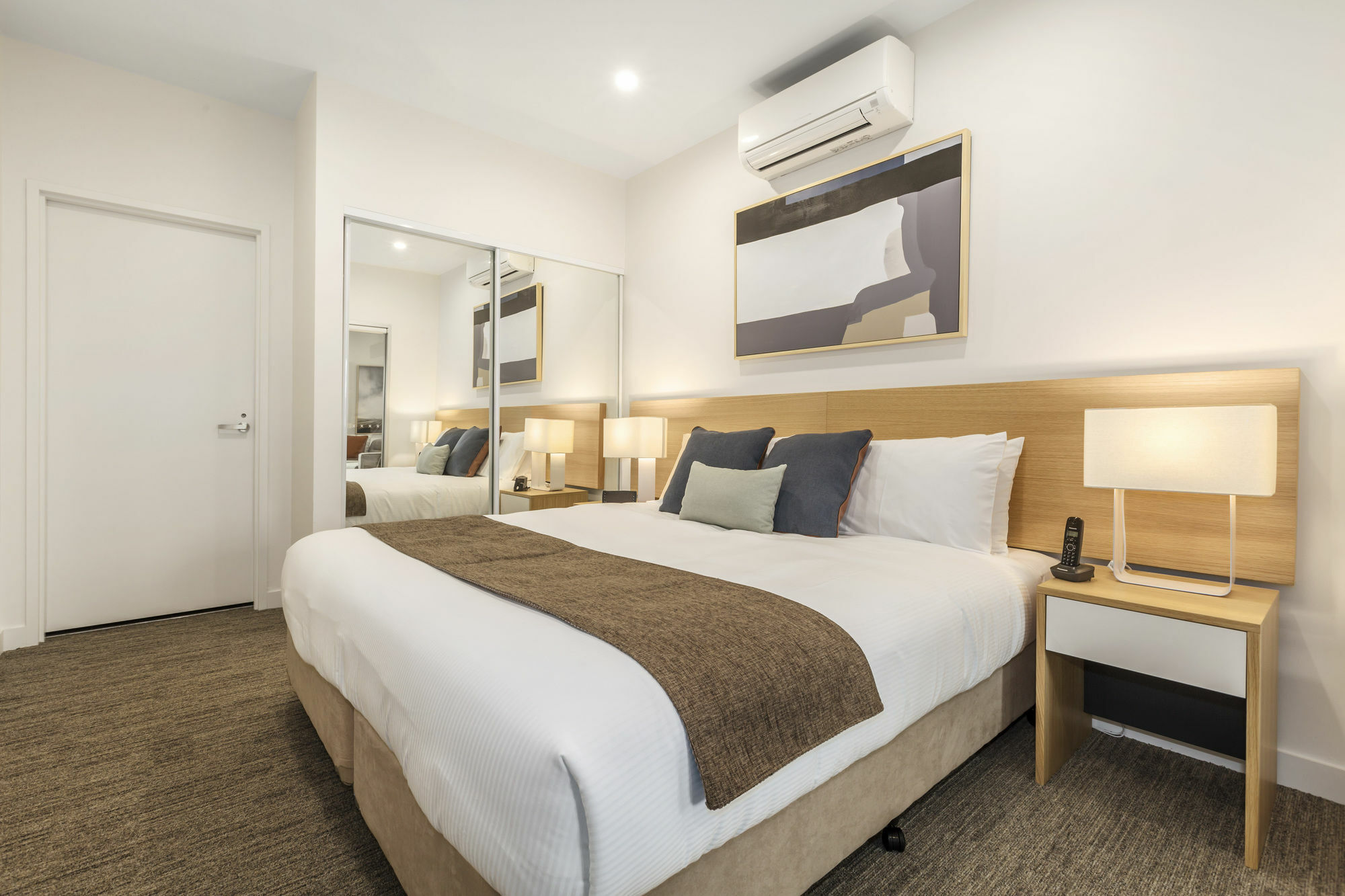 เควสต์ โนว์รา Aparthotel นาวรา ภายนอก รูปภาพ