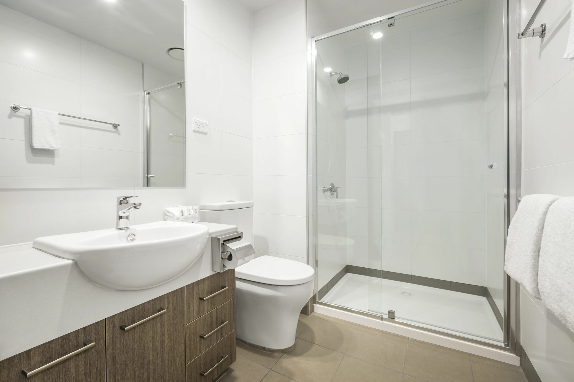 เควสต์ โนว์รา Aparthotel นาวรา ภายนอก รูปภาพ
