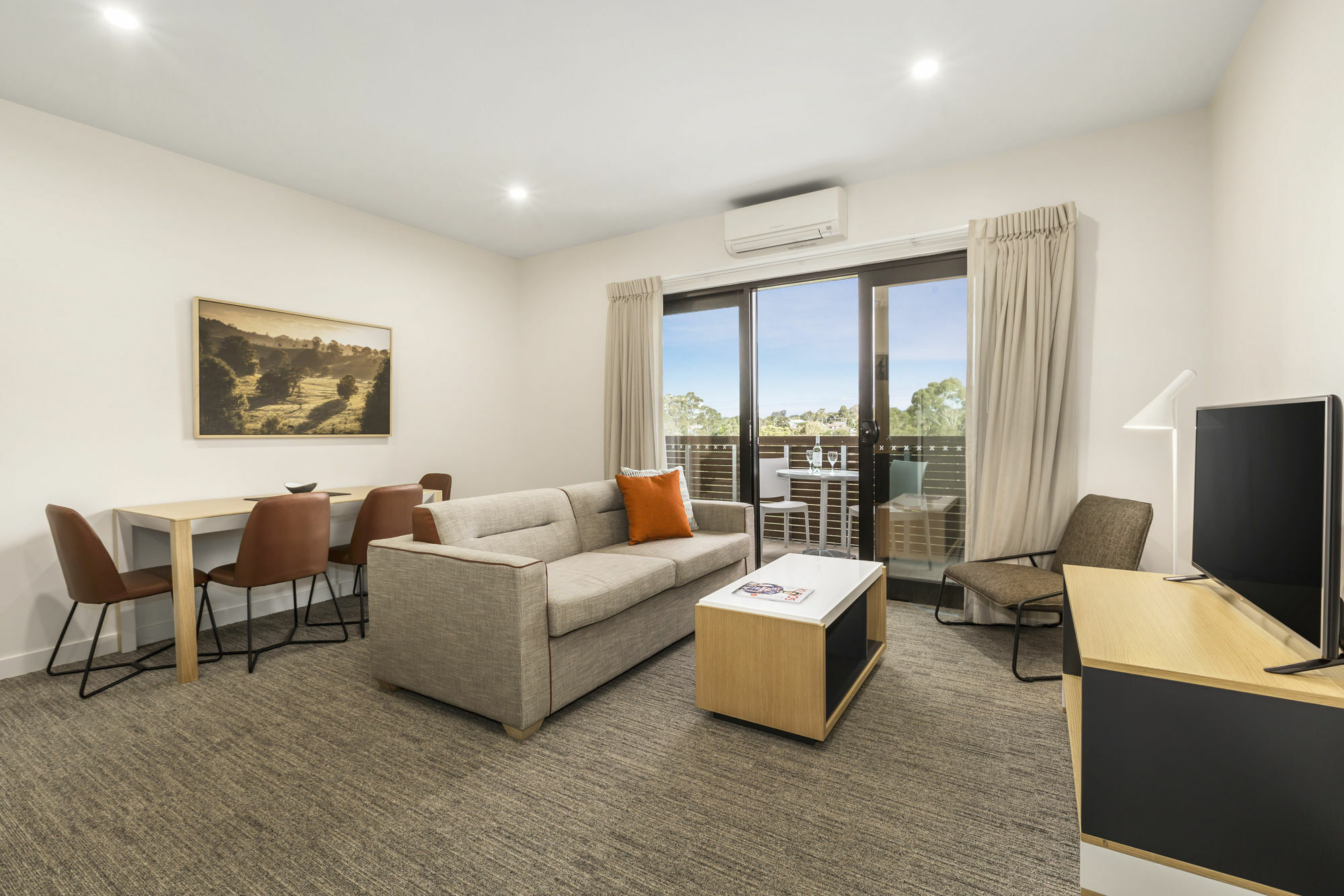 เควสต์ โนว์รา Aparthotel นาวรา ภายนอก รูปภาพ